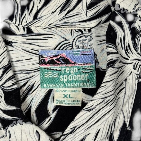 VTG Reyn Spooner Hawaiian Shirt Sz.XL Short Sleeve Pineapple Print Tropical - Picture 4 of 10